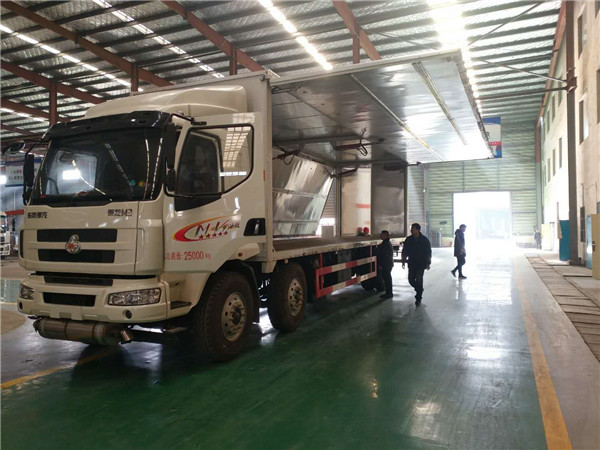 �|�L(f��ng)����15���s�(xi��ng)Σ�U�U���ʽ�\(y��n)ݔ܇