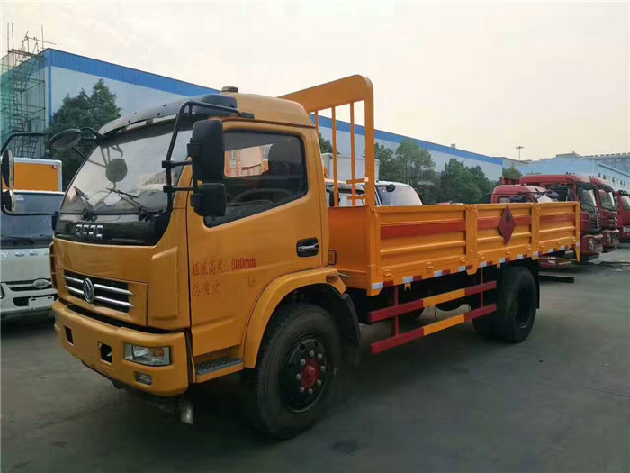 東風(fēng)7噸氣瓶運(yùn)輸車 東風(fēng)7噸氣瓶運(yùn)輸車