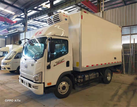 ����{(l��n)�Ɔ��Ŏ��P����܇